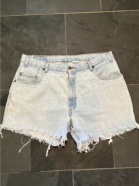 Vintage Levi’s Cut Off Shorts Sz 38